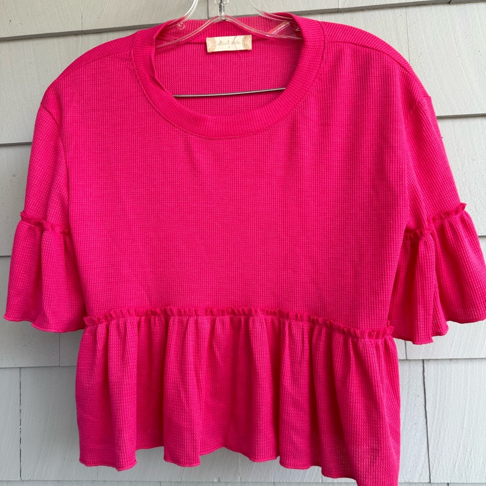 Altar’d State Waffle Knit Babydoll Tee Hot Pink Size S‎